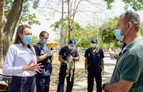 Jennifer Villarreal, secretaria de Gobierno de Barranquilla, durante el recorrido de la Patrulla Animal.