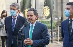  Miguel Ceballos, alto Comisionado para la Paz.