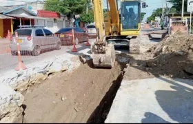 Trabajos en la red de interconexión en la Vía 40 de Barranquilla.