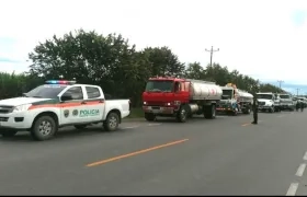 La Fuerza Pública acompañando las caravanas de abastecimiento.