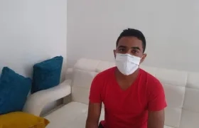 Cristian Barrios, dado de alta tras impacto de chorro de agua del Esmad, rechaza calificativo de vándalos a manifestantes.