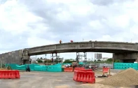 Avance de obras en el puente.