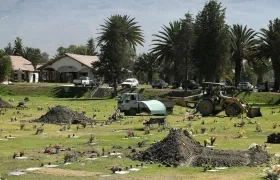 Fotografía de uno de los cementerios que colapsaron por la alta demanda de entierros y cremaciones a causa de la tercera ola de Covid-19, en Cochabamba (Bolivia). 