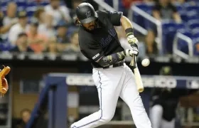 Jorge Alfaro, receptor de los Marlins. 