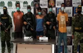 Tres de los capturados en el operativo en Soledad. 