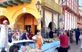 Celebración del matrimonio en las calles de Cartagena.