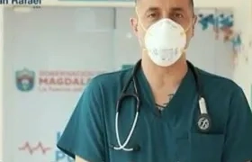 El presunto intensivista falso Diego Posada.