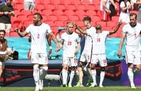 Raheem Sterling celebra su gol ante Croacia. 