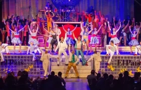 Parte de la puesta en escena del Paseo de la Aurora.