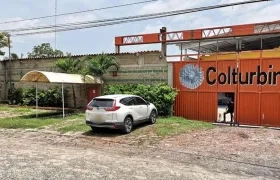 Fachada de Colturbinas, empresa que fue víctima de la inseguridad. 