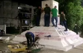 Trabajos de recuperación del pedestal.