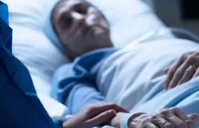 Los obispos hacen un llamado al Estado para que se garantice la debida atención sanitaria a enfermos.