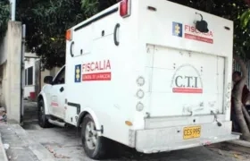 El cuerpo de la mujer fue llevado a Medicina Legal. 