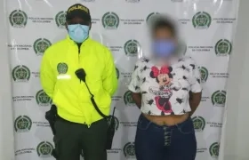 La mujer capturada por maltrato a menores de edad bajo su cuidado.