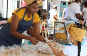 “Fogones del Saber Afro en Barrio Abajo", con fritos, arroces, sancochos, dulces y bollos.