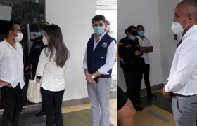 En la puerta se quedó la Super de Notariado, Goethny Fernanda García Flórez, en la saliente curaduría urbana 1.