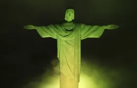 El Cristo Redentor esta noche de jueves.
