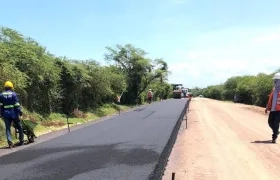 Trabajos en el sector Cuatro Vientos - Codazzi que hace parte de la Transversal Momposina.