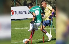 Jugadores de Colombia y México. 