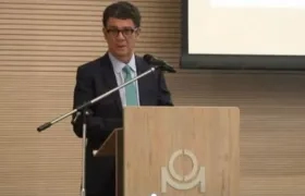 Billy Escobar, supersociedades.