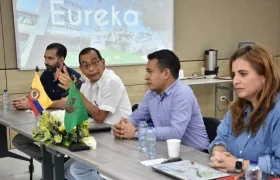 El Ministro Arturo Luna, el rector José Consuegra, la vicerrectora de Innovación, Paola Amar, y José Consuegra, decano de Ciencias de la Salud.