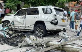 Camioneta impactada.