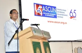 El rector de la Universidad Simón Bolívar, José Consuegra Bolívar.