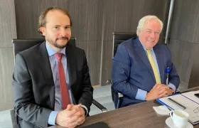 Manuel Fernández Ariza, nuevo presidente de la junta de Confecámaras, y el presidente del gremio, Julián Domínguez Rivera.