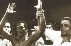Antonio Cervantes, conocido como 'Kid Pambelé', el mejor boxeador colombiano de la historia.