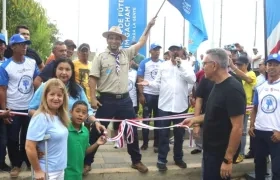 La Gobernadora Elsa Noguera y el periodista Jorge Cura durante el corte de la cinta.