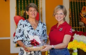 Verónica Alcocer y Sandra Gómez. 