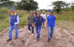 El subsecretario de Vivienda del Atlántico, Alejandro Quintero, encabezó la comisión.