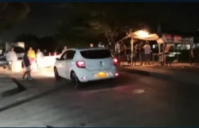 Bloquean en Villa Katanga exigiendo alumbrado público