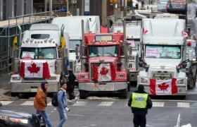 Los camioneros bloquean las calles de Ottawa.