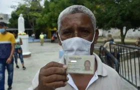 Don Mario Agustín Jimeno Nieto encontró que otra persona votó por él.