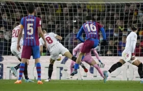 Momento del gol de Pedri.