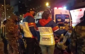 Conversaciones con los Embera tratando de convencerlos de que despejaran la vía.