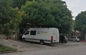 El cuerpo de la mujer fue trasladado a Medicina Legal. 