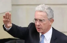 Álvaro Uribe Vélez.