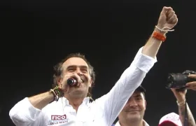 El candidato Fico Gutiérrez en el cierre de campaña en Medellín.