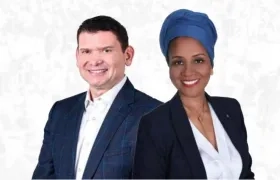 El candidato presidencial John Milton Rodríguez y su fórmula Sandra De Las Lajas Torres.