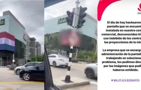 Hackeada pantalla del Mall Plaza