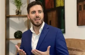 Víctor López, el asesor estrella de Rodolfo Hernández.