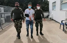 Alias 'Kewin', cuando era conducido a una guarnición militar.