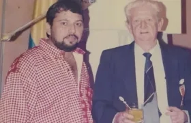 Chelo De Castro con el autor de estas notas, Roberto Llanos.