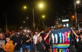 Los comerciantes y trabajadores de establecimientos nocturnos en la protesta del domingo.