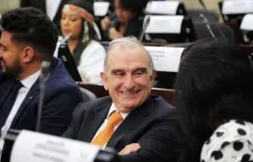 Humberto De la Calle, estrenando curul de Senador este 20 de julio.