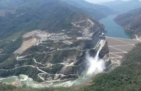En el megaproyecto hidroeléctrico más grande del país han participado 8.000 personas.
