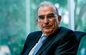 Humberto De la Calle Lombana, Senador de la República.