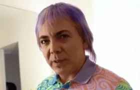 Cristian Castro con su excéntrico tono de cabello.